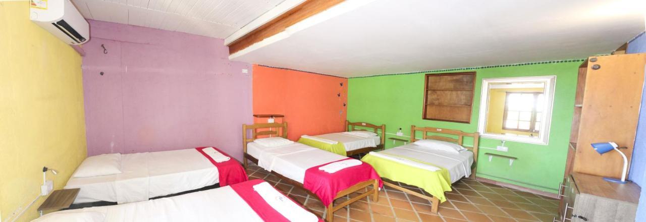 Tayrona Colors Hostel Taganga Exterior foto