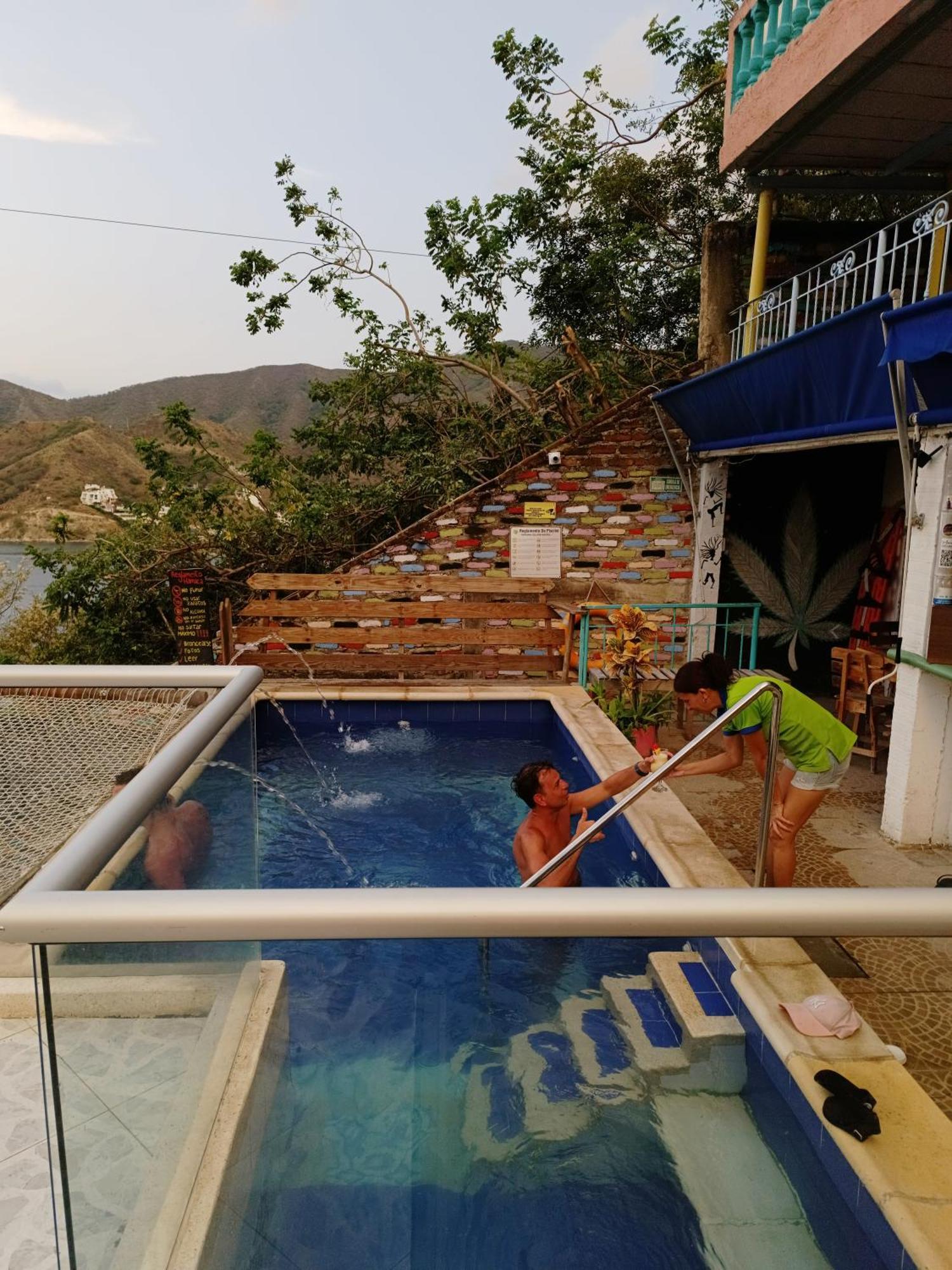 Tayrona Colors Hostel Taganga Exterior foto